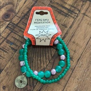 3/$10 NWT feng shui energy green bracelet